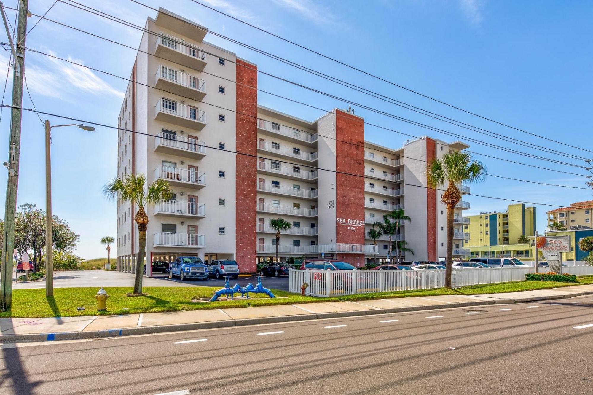 Sea Breeze 401 Villa St. Pete Beach Exterior photo