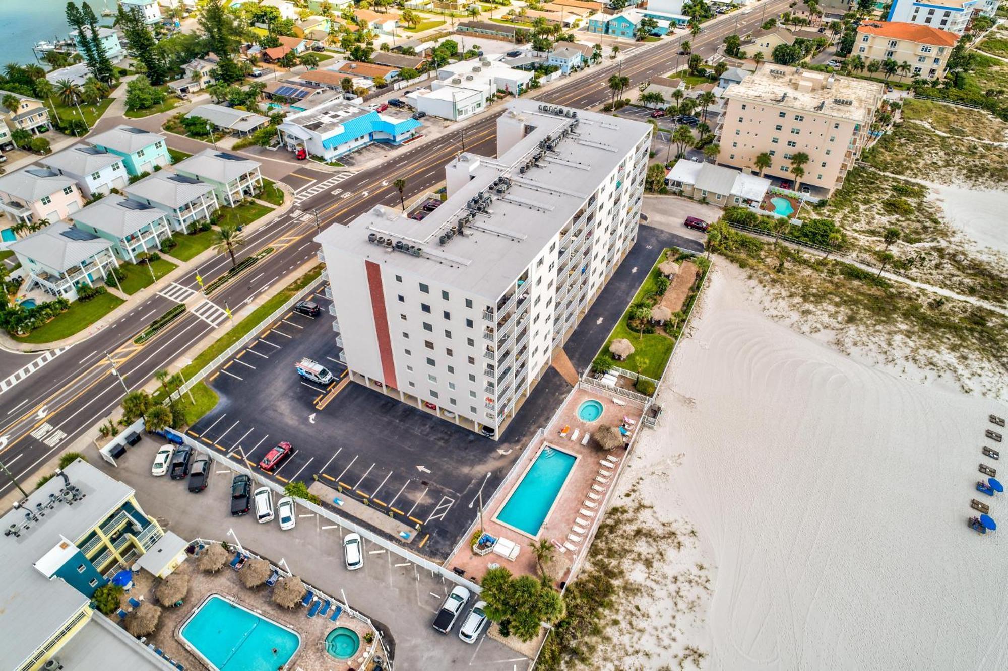 Sea Breeze 401 Villa St. Pete Beach Exterior photo