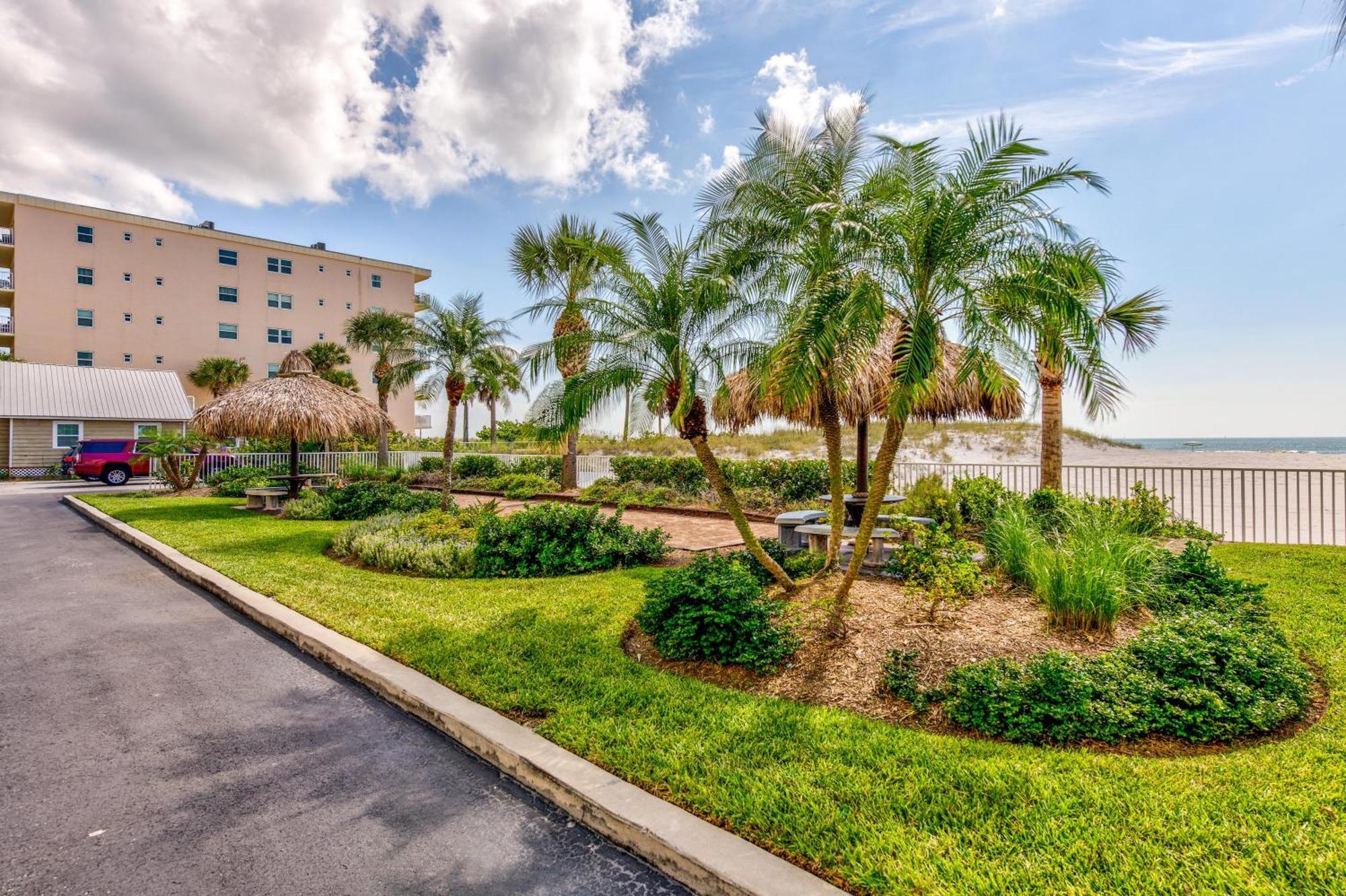 Sea Breeze 401 Villa St. Pete Beach Exterior photo